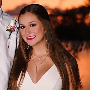 Meet your Posher, Amelia